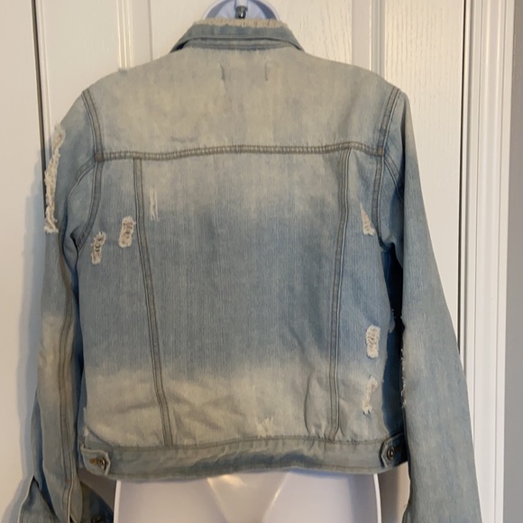 Distressed jean jacket - Picture 3 of 3
